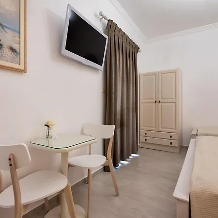 Maria Studios * Parikia (Paros)